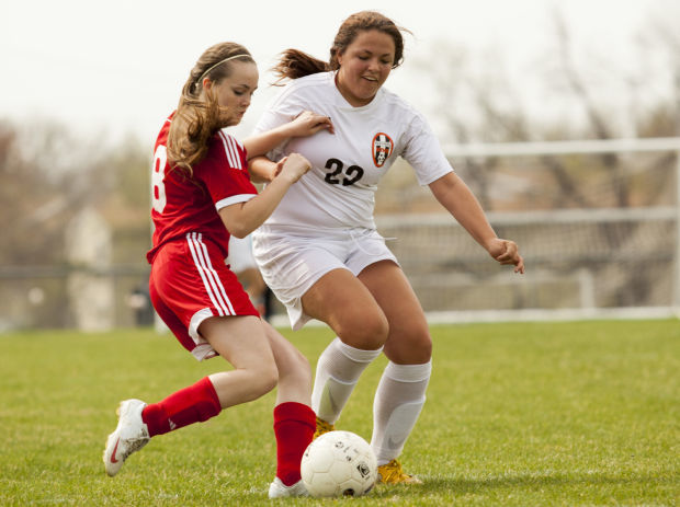 041815-soccer-13